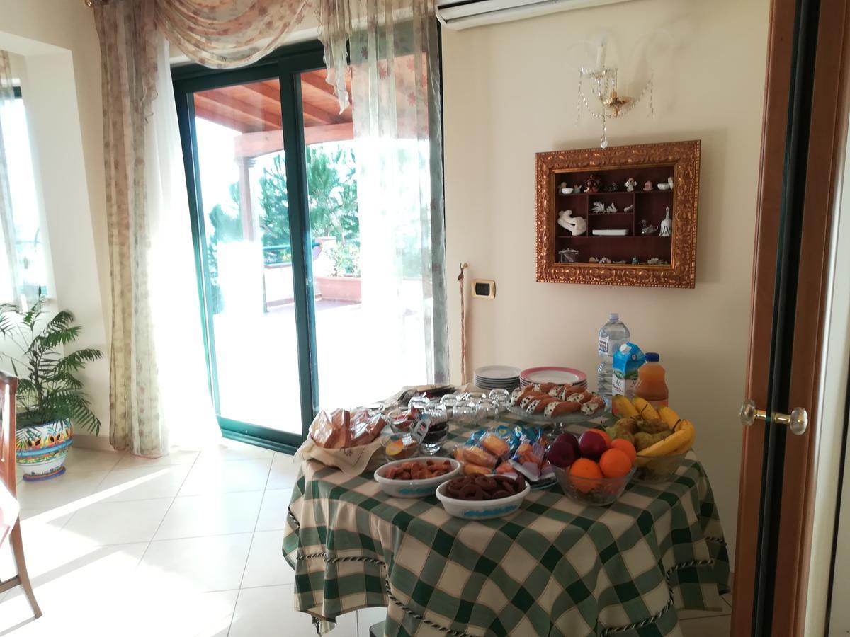 Bed and Breakfast La Collina Capo dʼOrlando Zewnętrze zdjęcie